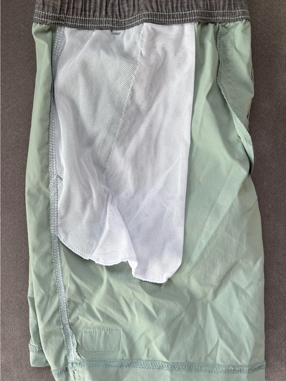 ISLAND SURF Men’s Board Shorts in Mint